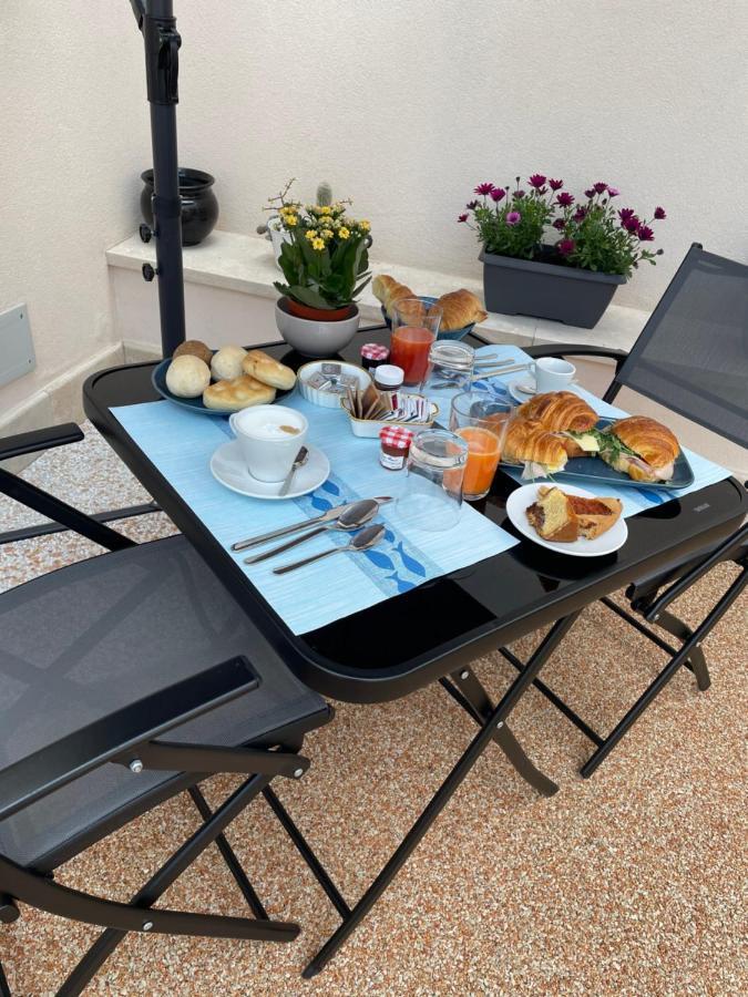 Villino Micol Camere A Due Passi Dal Mare Marina Di Carrara Ngoại thất bức ảnh
